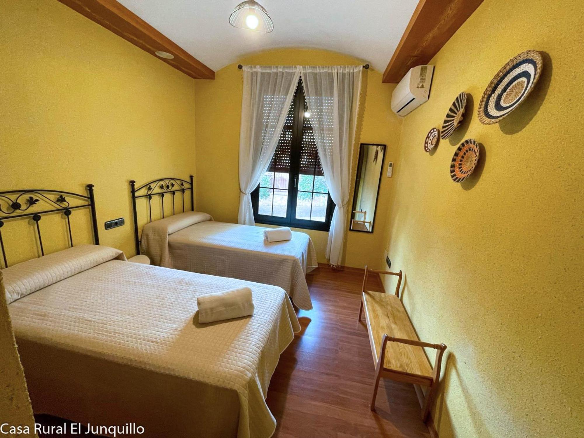 Casa Rural El Junquillo Cuevas De San Marcos Екстер'єр фото